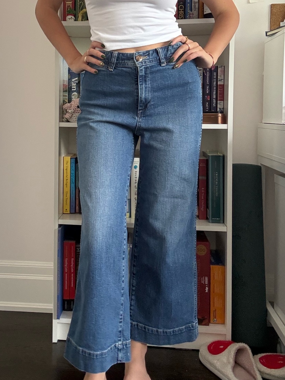 GAP Classic Wide-Leg Blue Jeans - High Rise Flare